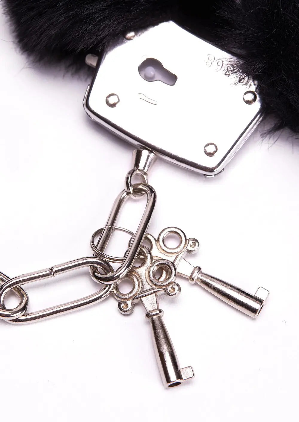 Bellvian™ Plush Faux Fur Handcuffs