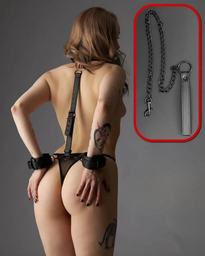 Kinky Neck Harness