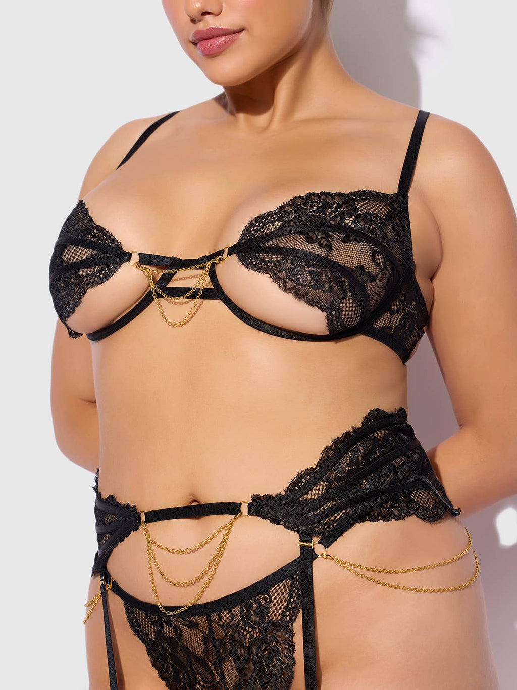 Cecily Lace & Chain Bra, Garter & G-String Set